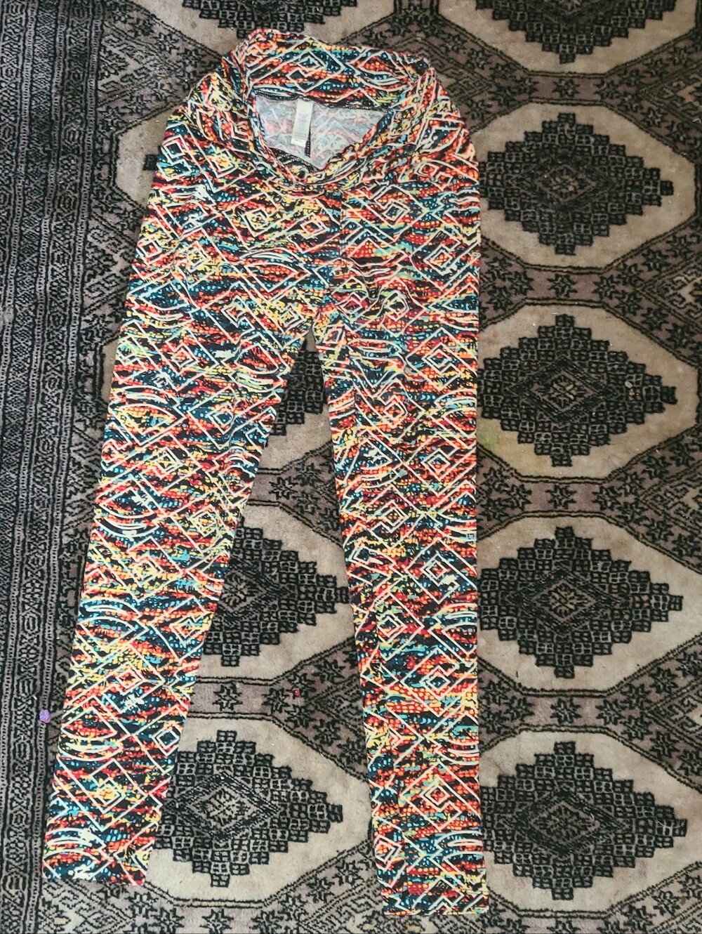 LulaRoe Printed Leggings - Vibrant Pattern